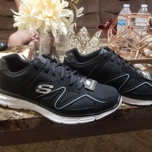 Nwot Skechers Shoes for men